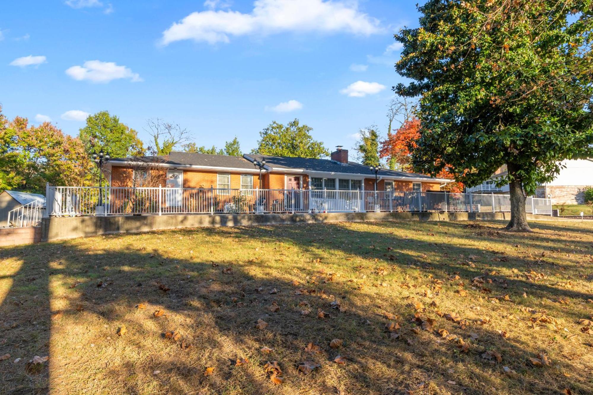 Modern & Comfy Suite Fort Washington Exterior photo